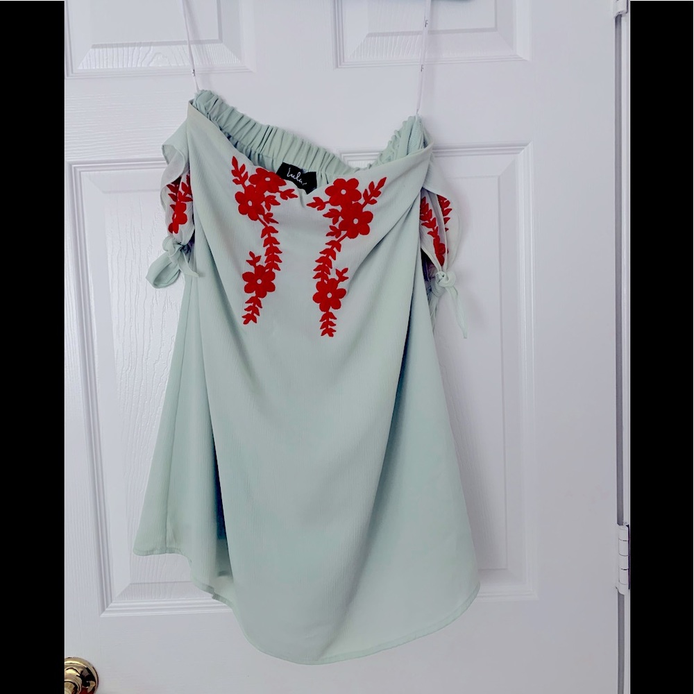 Lulu’s strapless mint dress with arm ties